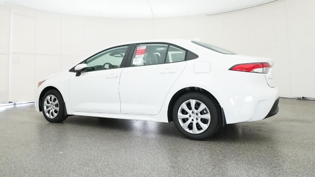 2025 Toyota Corolla LE photo 11