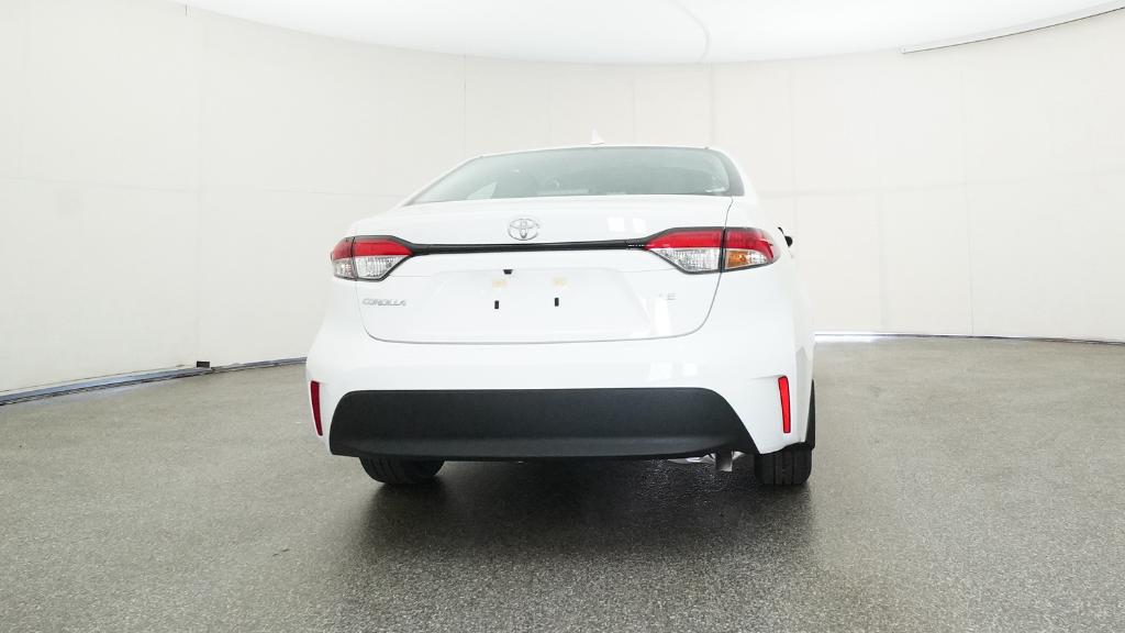 2025 Toyota Corolla LE photo 16
