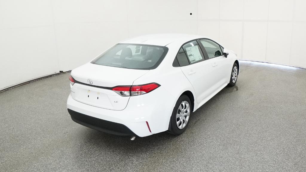 2025 Toyota Corolla LE photo 18