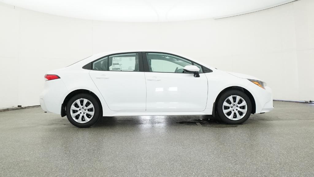 2025 Toyota Corolla LE photo 25