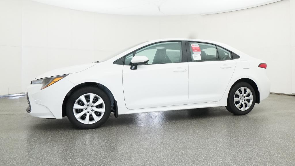 2025 Toyota Corolla LE photo 7