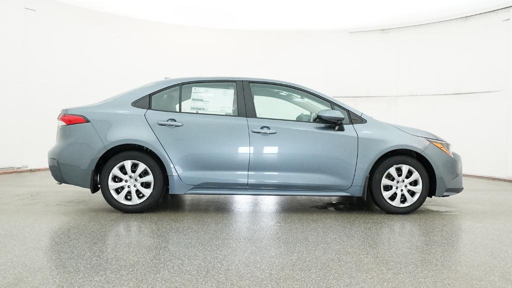 2025 Toyota Corolla LE photo 26
