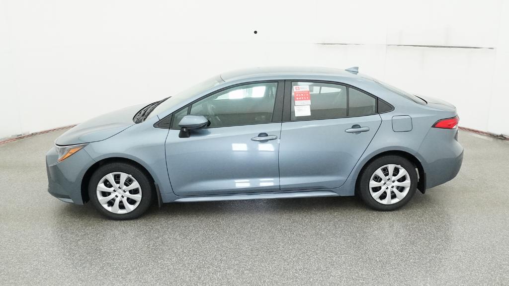 2025 Toyota Corolla LE photo 35