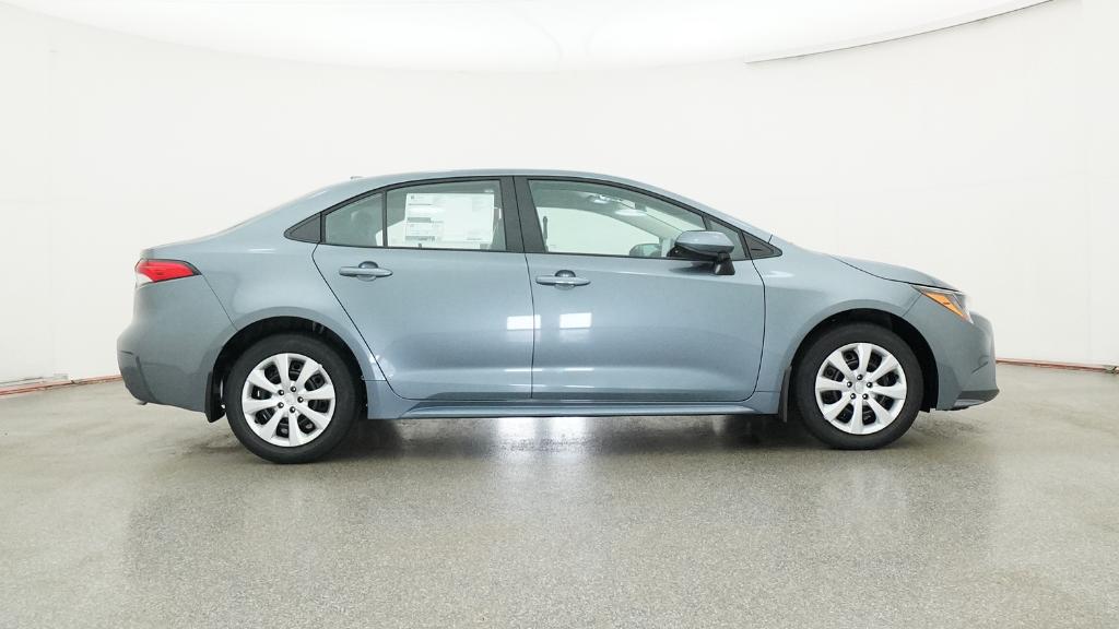 2025 Toyota Corolla LE photo 26