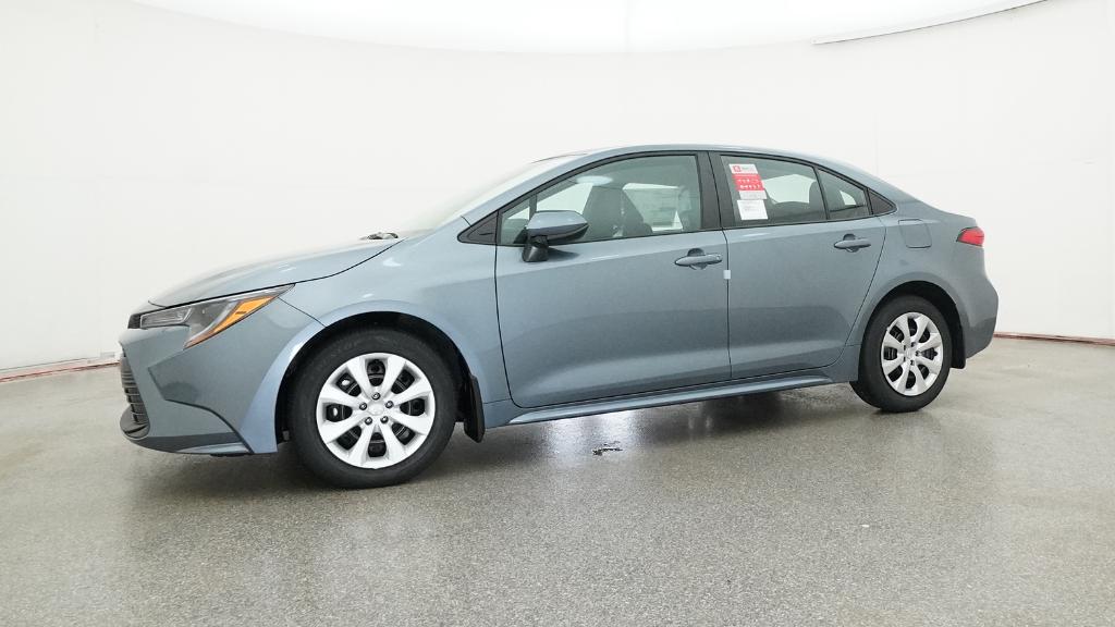 2025 Toyota Corolla LE photo 8
