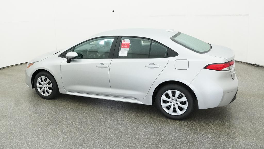 2025 Toyota Corolla LE photo 8