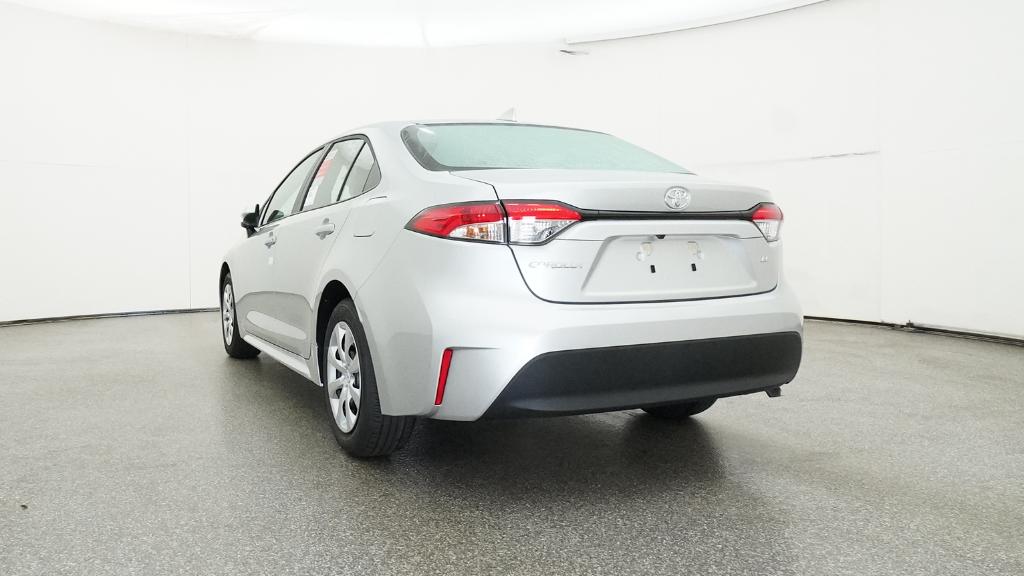 2025 Toyota Corolla LE photo 12