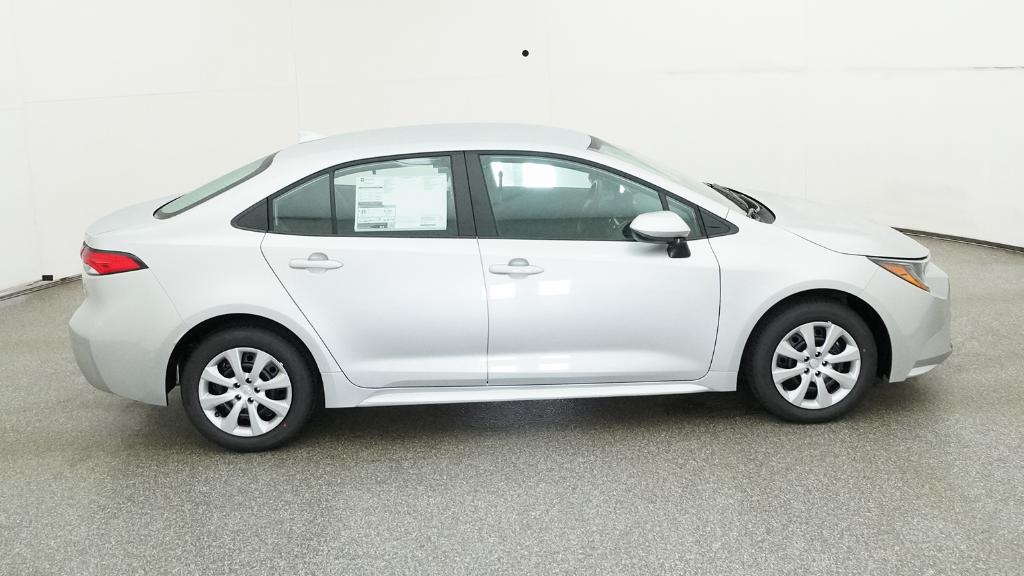 2025 Toyota Corolla LE photo 22