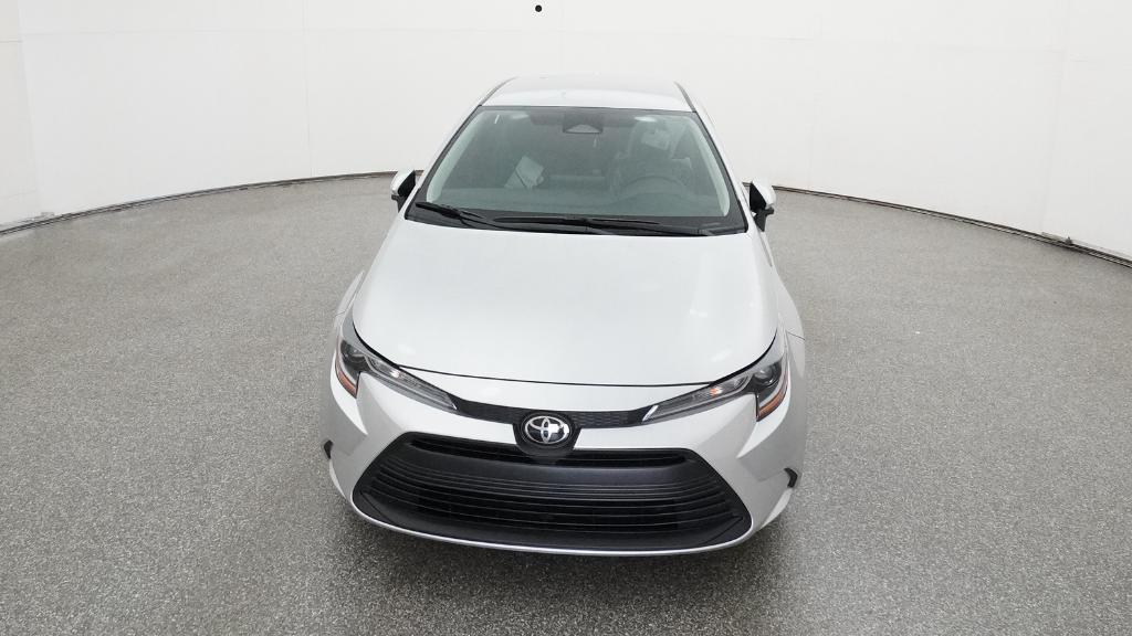 2025 Toyota Corolla LE photo 9