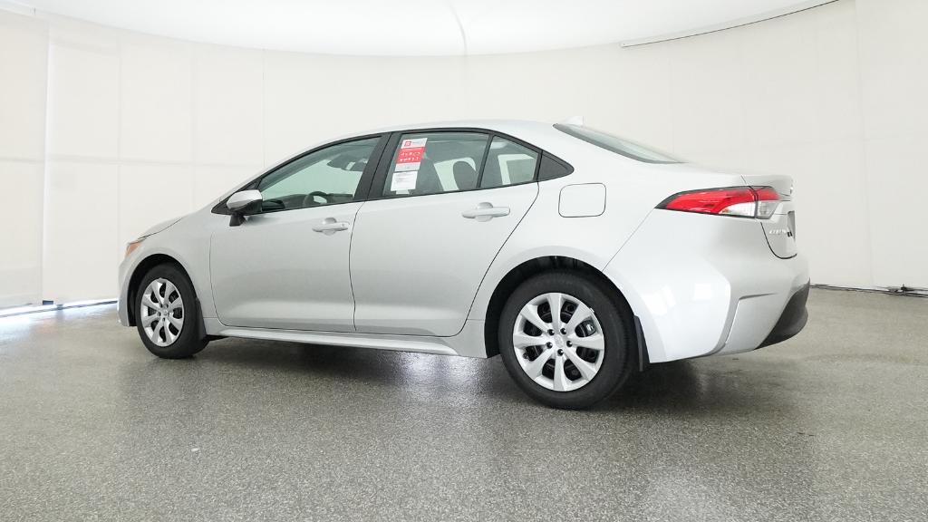 2025 Toyota Corolla LE photo 23