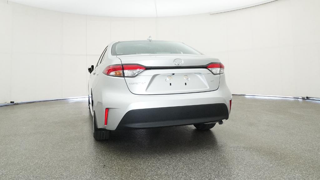 2025 Toyota Corolla LE photo 24