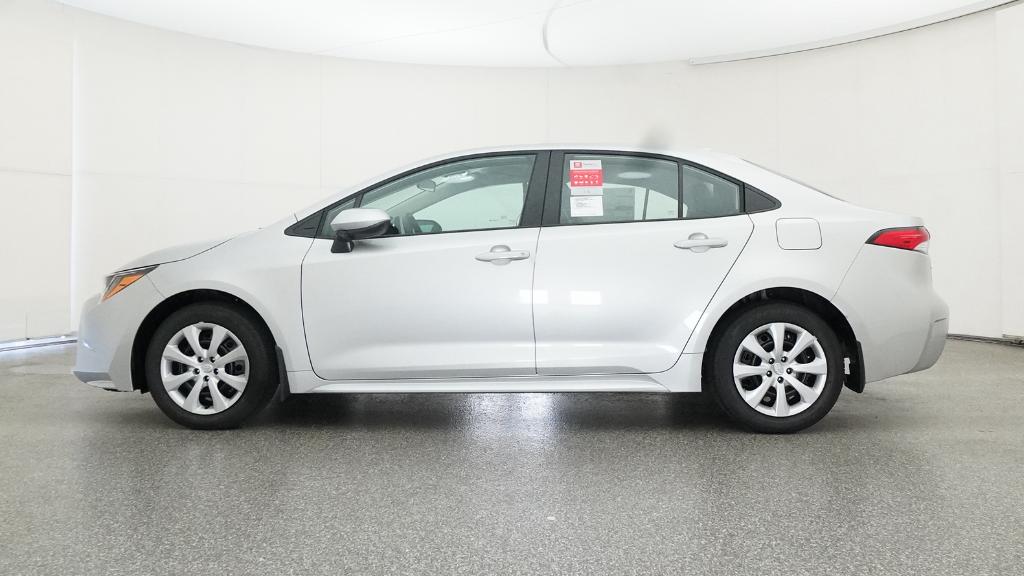 2025 Toyota Corolla LE photo 10