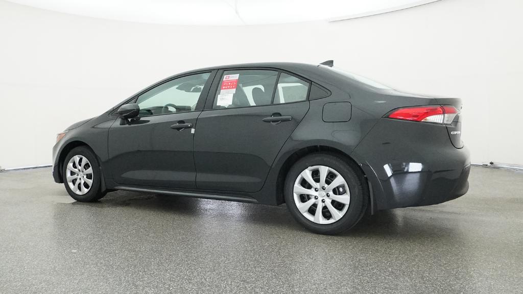 2025 Toyota Corolla LE photo 12
