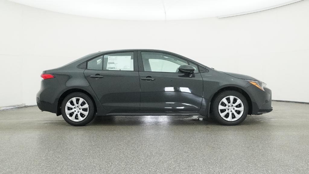 2025 Toyota Corolla LE photo 26