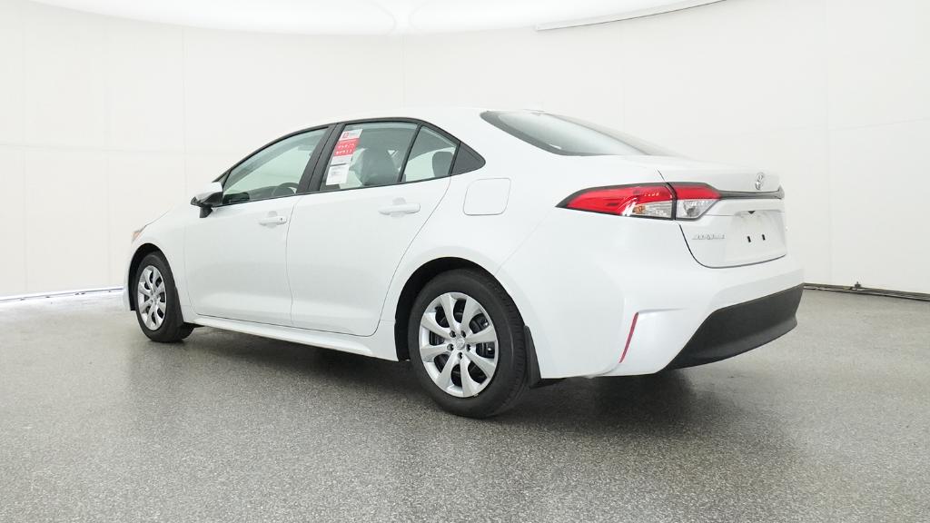2025 Toyota Corolla LE photo 12