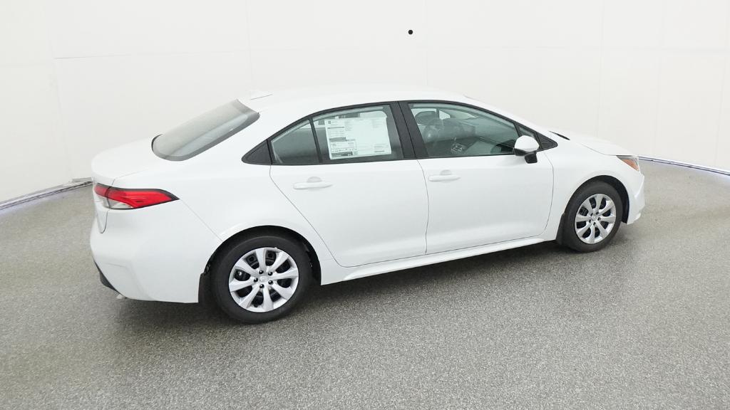 2025 Toyota Corolla LE photo 22