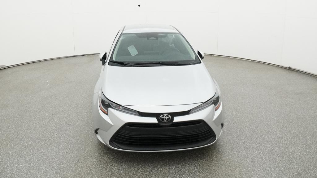 2026 Toyota Corolla LE photo 3