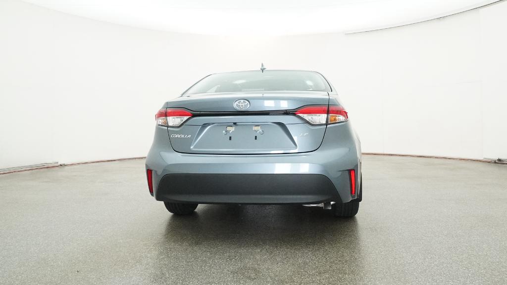 2026 Toyota Corolla LE photo 3