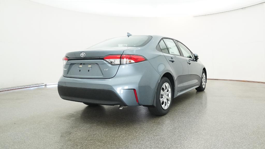 2026 Toyota Corolla LE photo 4