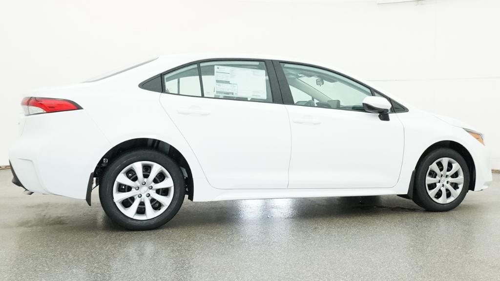 New 2026 Ice Cap Toyota  LE image 21