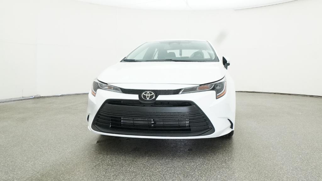 2026 Toyota Corolla LE photo 3