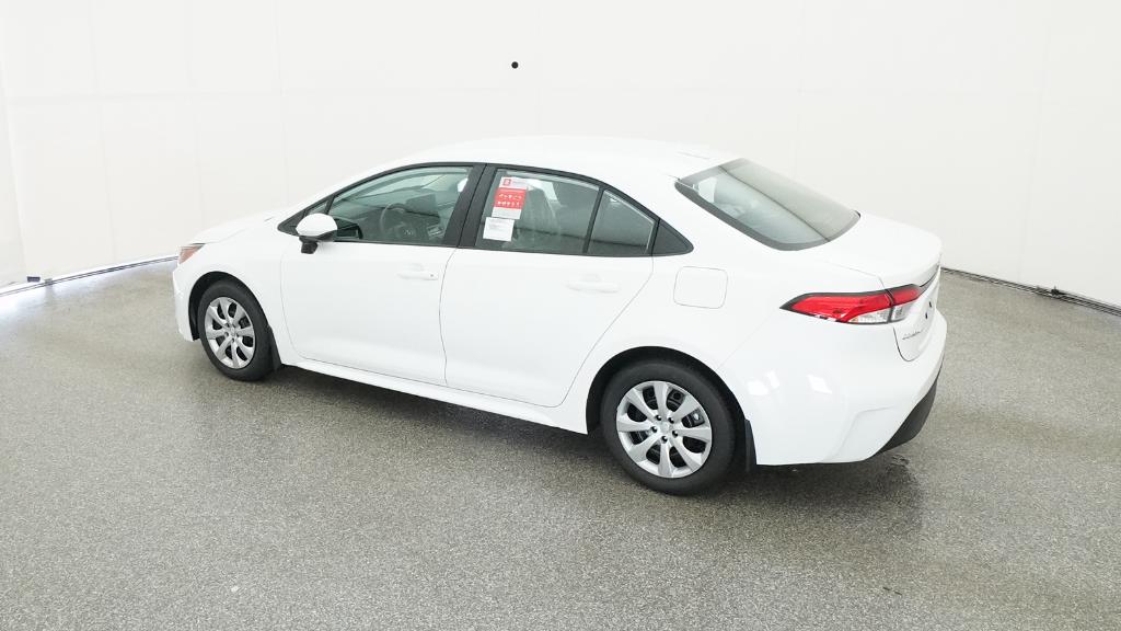 2026 Toyota Corolla LE photo 11