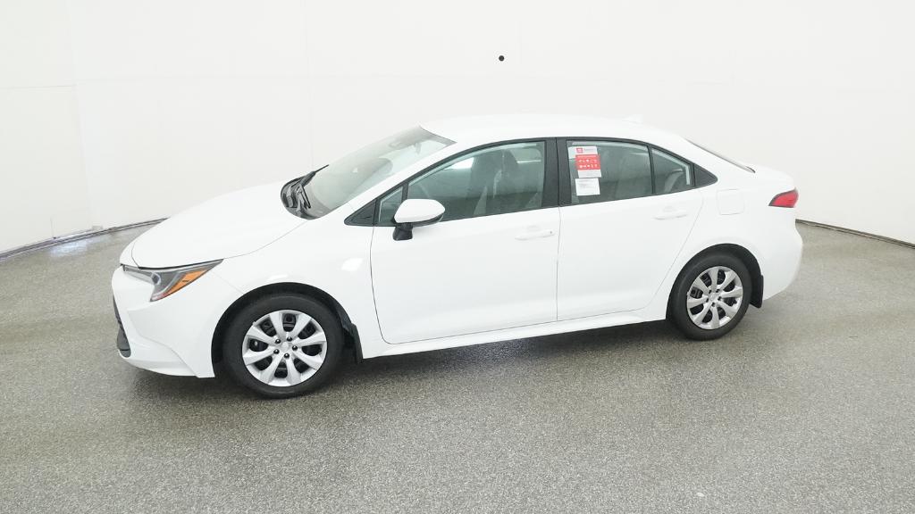 2026 Toyota Corolla LE photo 7