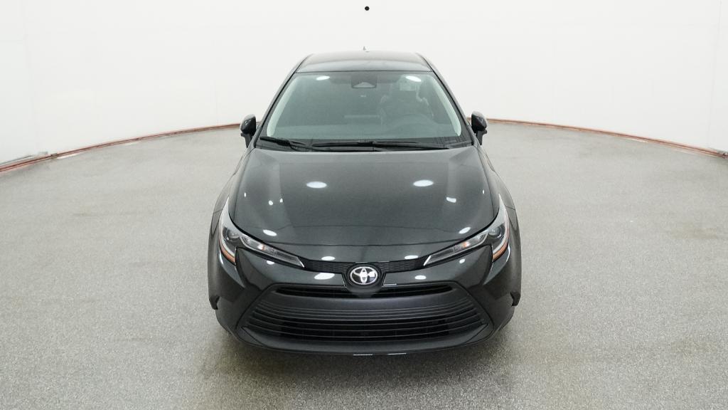 2026 Toyota Corolla LE photo 2
