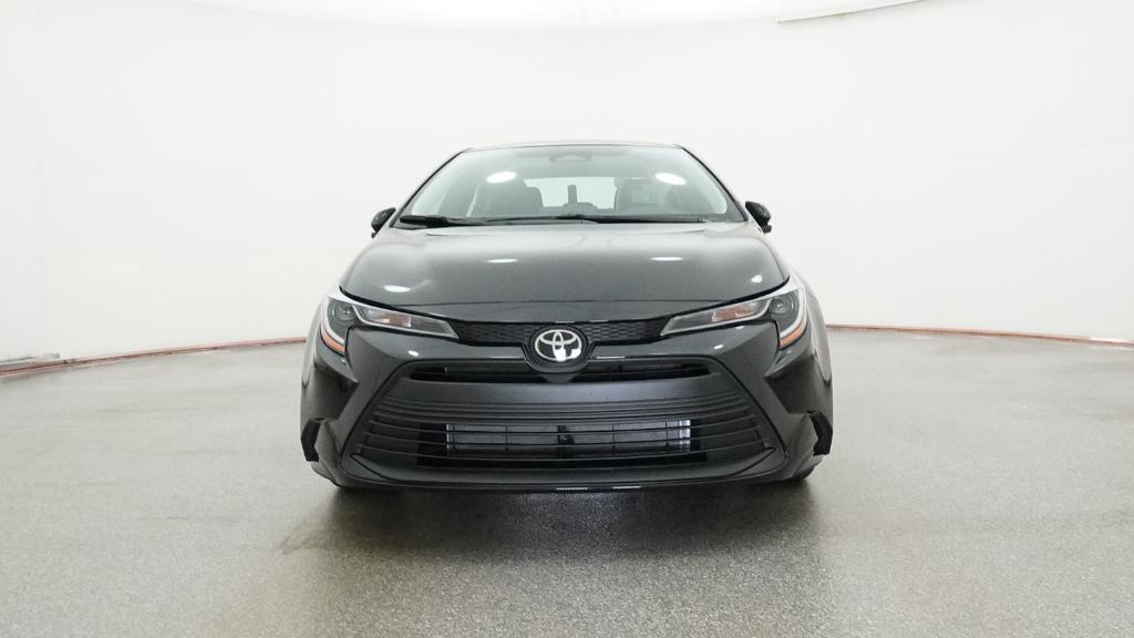 2026 Toyota Corolla LE photo 3