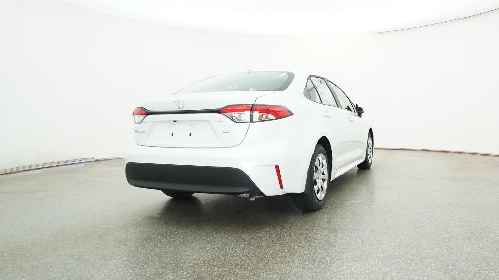 2026 Toyota Corolla LE photo 3