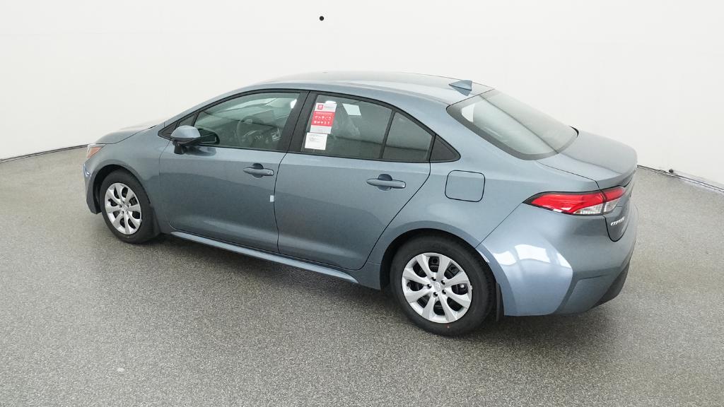 2026 Toyota Corolla LE photo 11