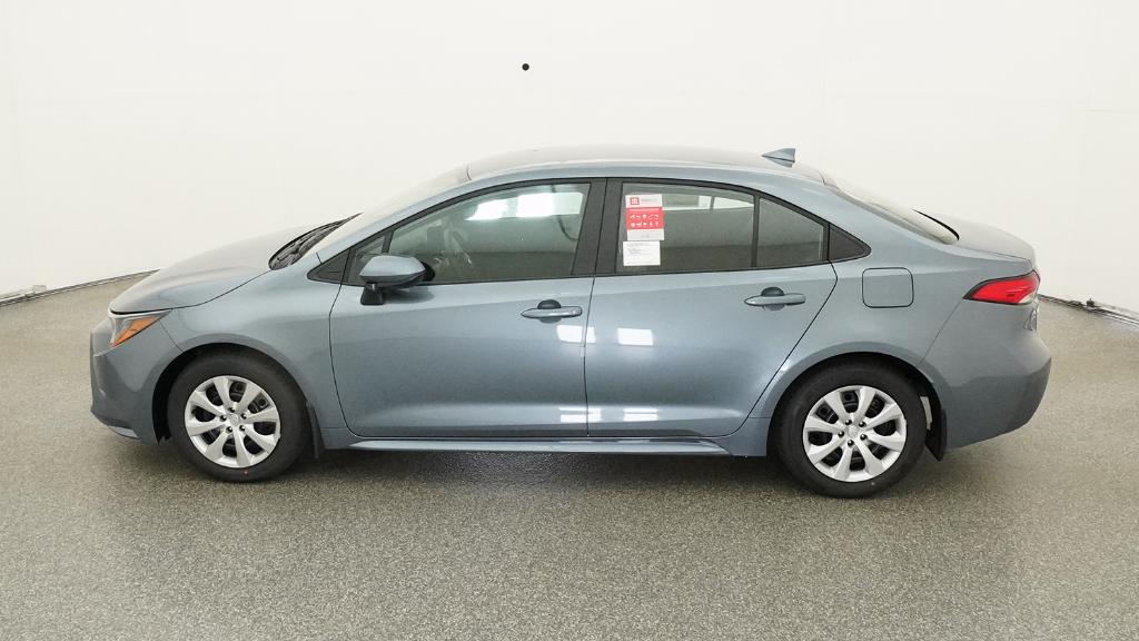 2026 Toyota Corolla LE photo 9