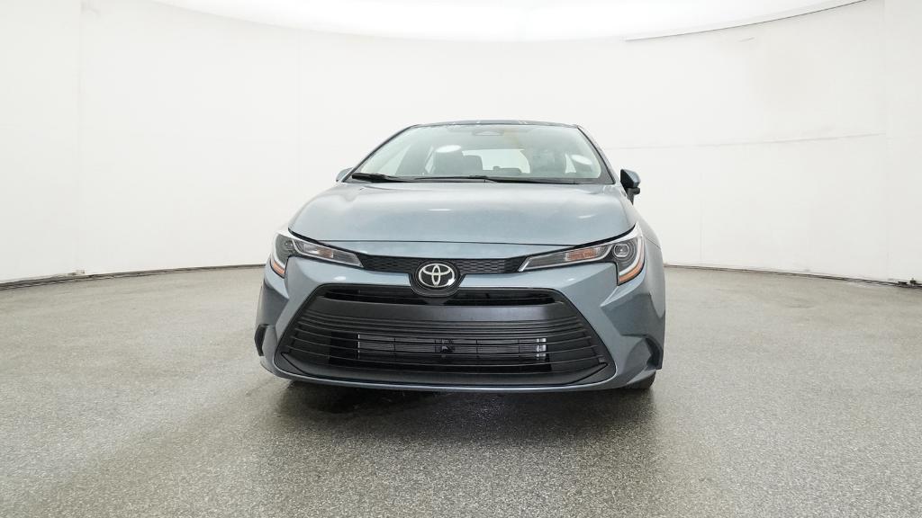 2026 Toyota Corolla LE photo 3