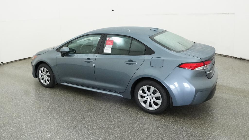 2026 Toyota Corolla LE photo 11