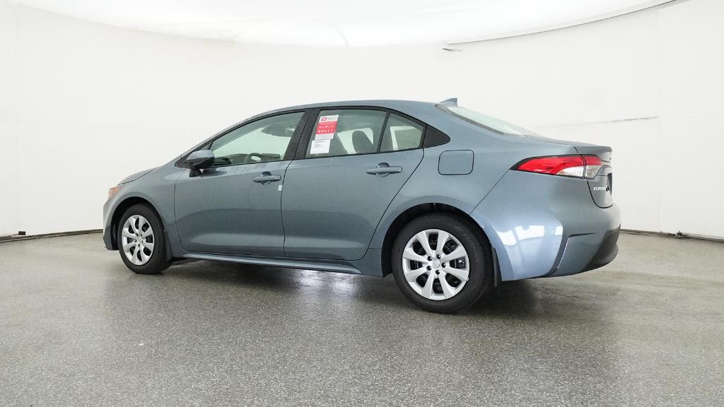 2026 Toyota Corolla LE photo 12