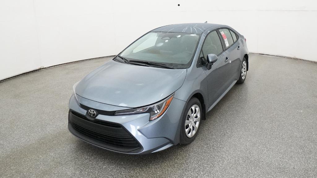 2026 Toyota Corolla LE photo 5