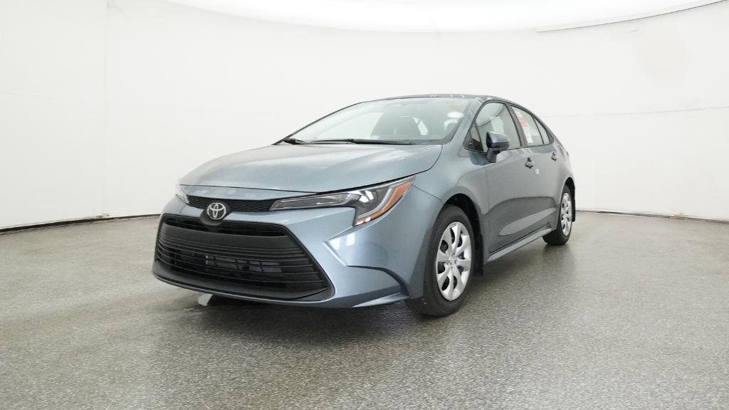2026 Toyota Corolla LE photo 4