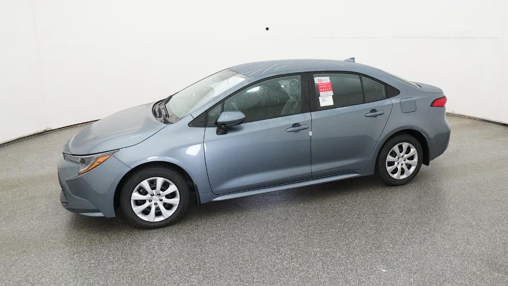 2026 Toyota Corolla LE photo 7