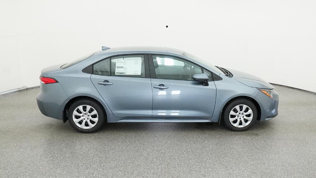 2026 Toyota Corolla LE photo 25
