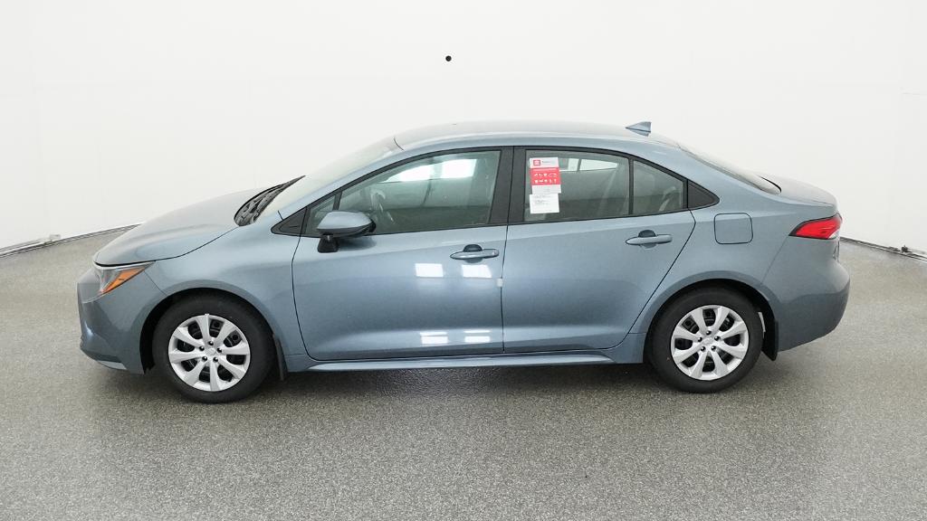 2026 Toyota Corolla LE photo 9