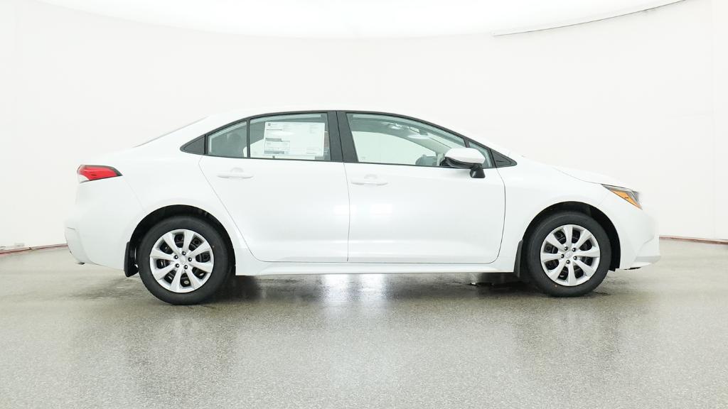 New 2026 Wind Chill Pearl <sup>1</sup> Toyota  LE image 30