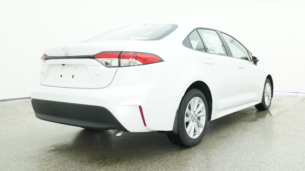 New 2026 Wind Chill Pearl <sup>1</sup> Toyota  LE image 21