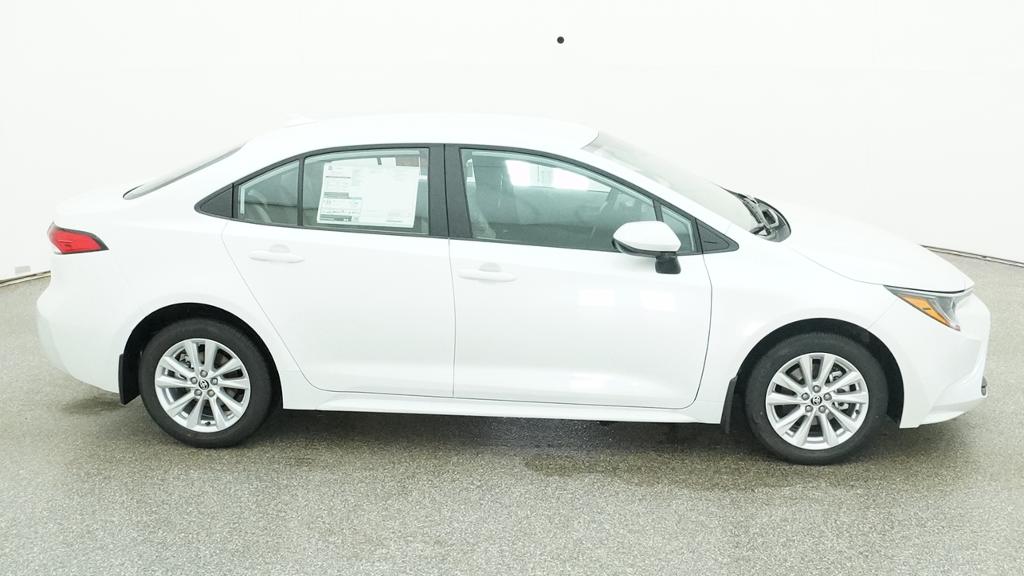 New 2026 Wind Chill Pearl <sup>1</sup> Toyota  LE image 14