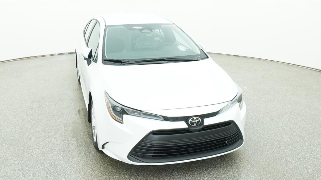 New 2026 Wind Chill Pearl <sup>1</sup> Toyota  LE image 8