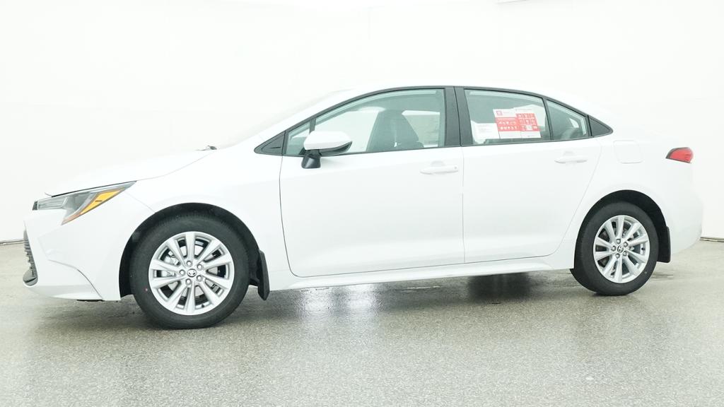 New 2026 Wind Chill Pearl <sup>1</sup> Toyota  LE image 4