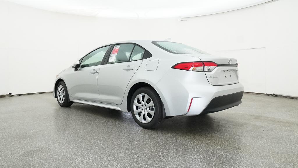 2026 Toyota Corolla LE photo 12