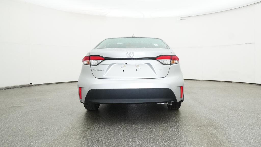 2026 Toyota Corolla LE photo 15
