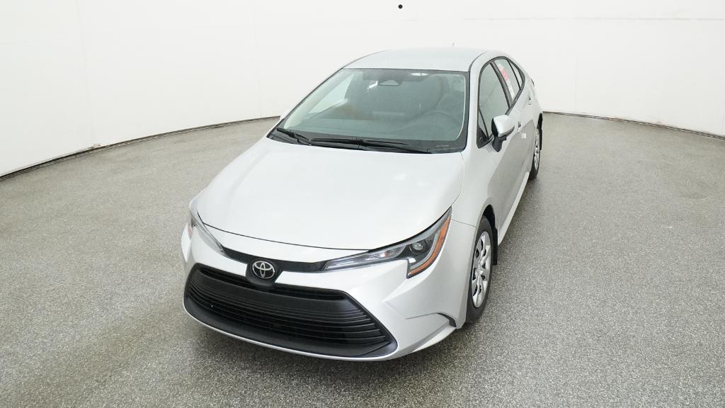 2026 Toyota Corolla LE photo 3
