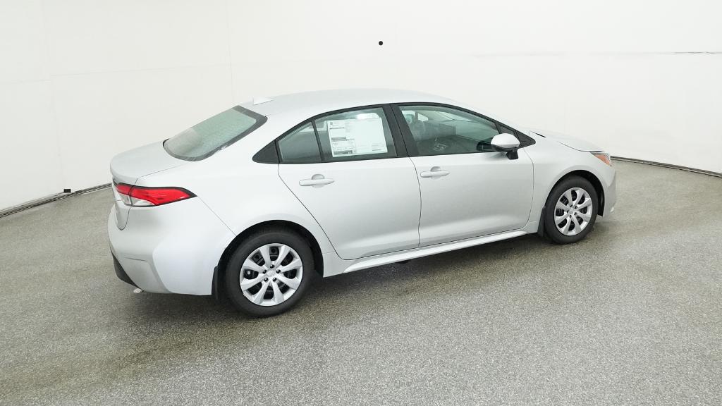 2026 Toyota Corolla LE photo 22