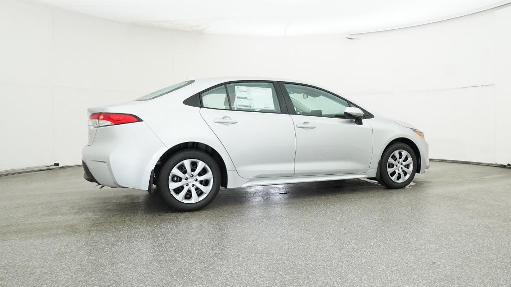 2026 Toyota Corolla LE photo 21